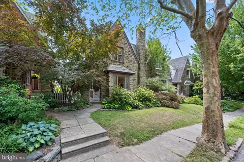 422 E Allens Ln, Philadelphia, PA 19119