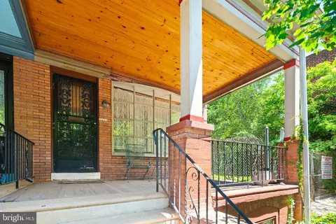 4509 Locust St, Philadelphia, PA 19139