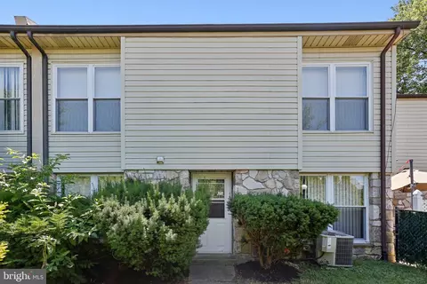 2201 Strahle St #A2, Philadelphia, PA 19152