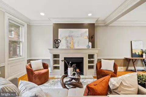 1724 Addison St, Philadelphia, PA 19146