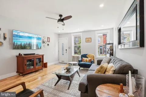 2225 Carpenter St, Philadelphia, PA 19146