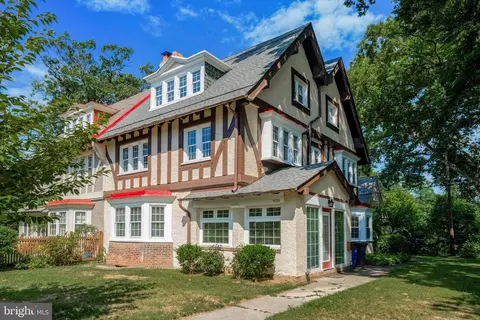 3211 W Penn St, Philadelphia, PA 19129