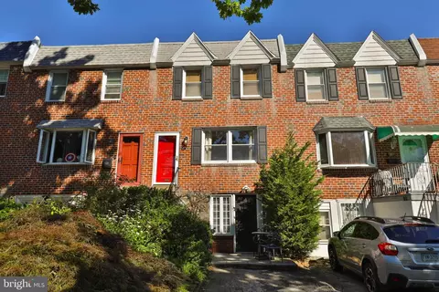 145 E Hartwell Ln, Philadelphia, PA 19118