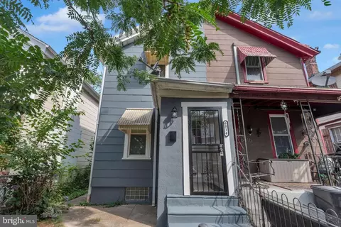 6814 Vandike St, Philadelphia, PA 19135