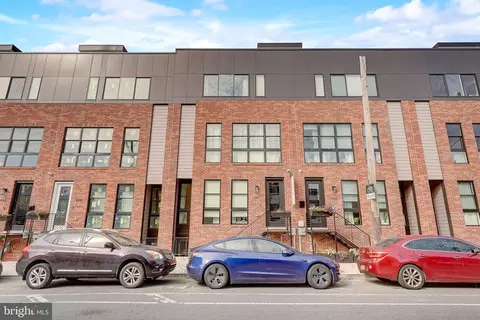 654 N 13th St, Philadelphia, PA 19123