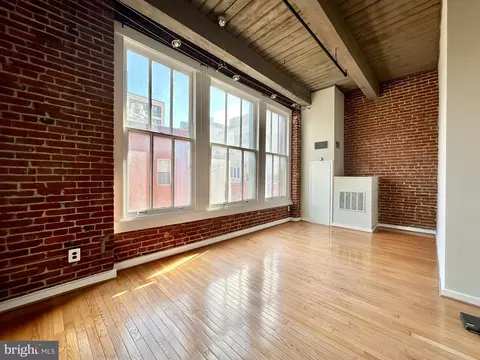 1010 Race St #3N, Philadelphia, PA 19107