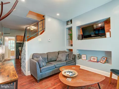 2669 Martha St, Philadelphia, PA 19125