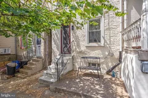 3695 Stanton St, Philadelphia, PA 19129