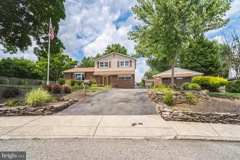 581 85 Barnes St, Philadelphia, PA 19128