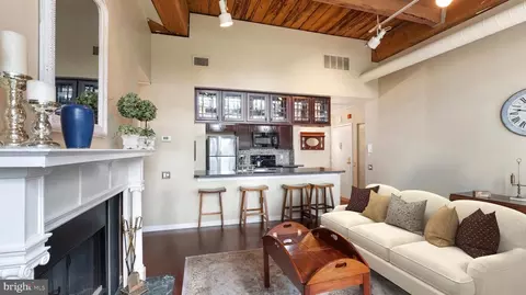 11 N 15 N 2nd St #302, Philadelphia, PA 19106
