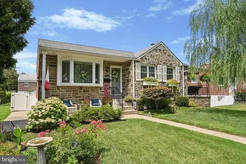 7814 Lexington Ave, Philadelphia, PA 19152