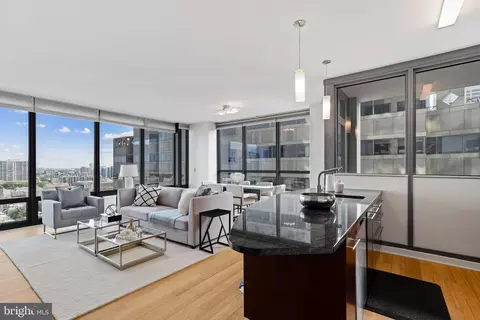 2101 Market St #2007, Philadelphia, PA 19103