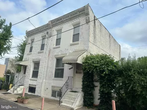 3627 Sears St, Philadelphia, PA 19146