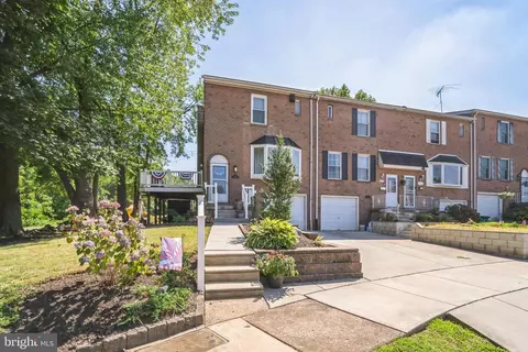 236 Goodford Rd, Philadelphia, PA 19154