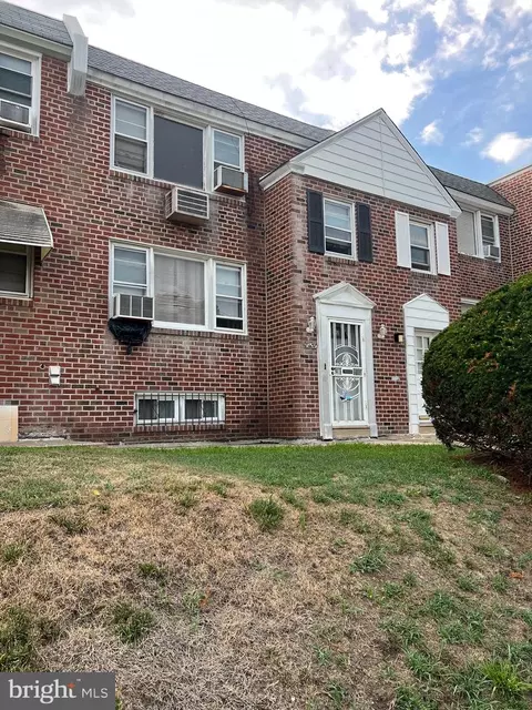 7407 Brockton Rd, Philadelphia, PA 19151