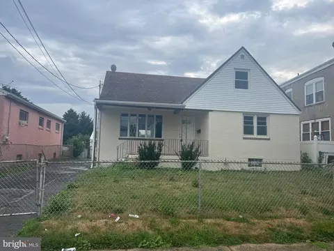 4522 Mcmenamy St, Philadelphia, PA 19136