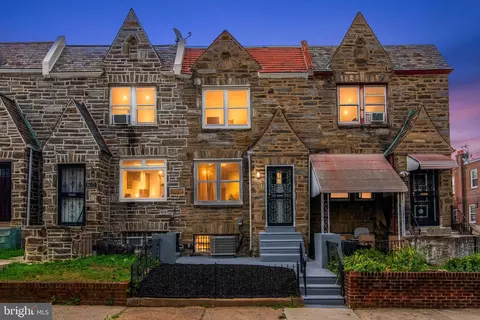 6613 N Smedley St, Philadelphia, PA 19126