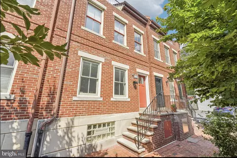407 Brown St #R, Philadelphia, PA 19123