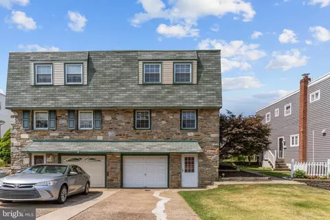 3804 Ronnald Dr, Philadelphia, PA 19154
