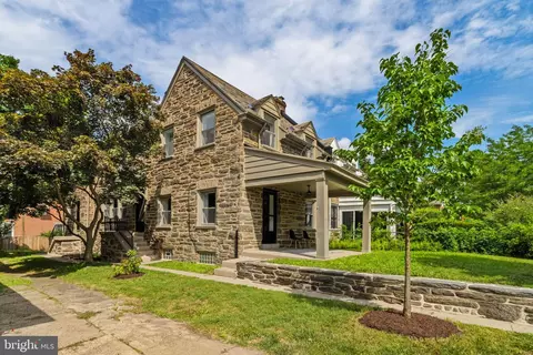 6921 Boyer St, Philadelphia, PA 19119