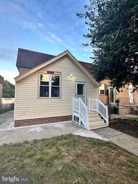 4529 Ashburner St, Philadelphia, PA 19136
