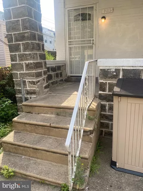 4295 Penn St, Philadelphia, PA 19124