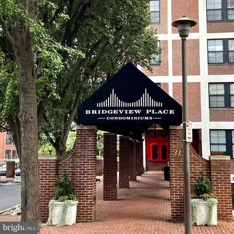 315 New St #708, Philadelphia, PA 19106
