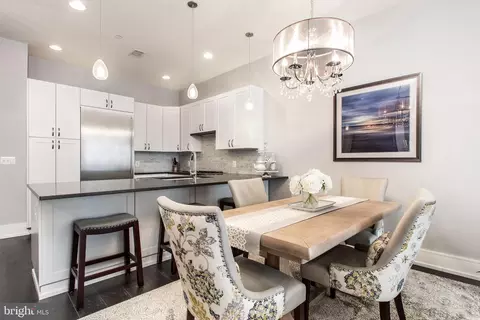 410 S Front St #305, Philadelphia, PA 19147