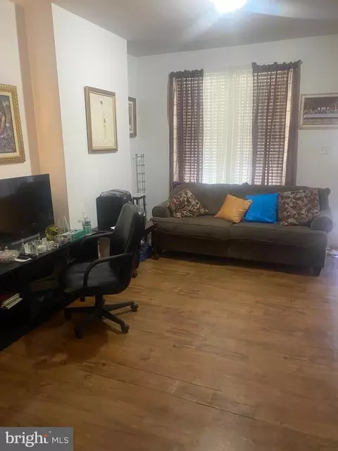 5652 Cherry St, Philadelphia, PA 19139