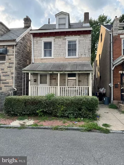4720 Hawthorne St, Philadelphia, PA 19124