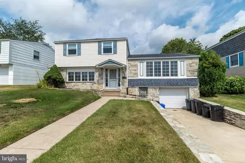 11054 Proctor Rd, Philadelphia, PA 19116