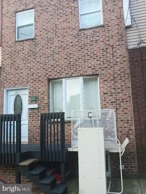 342 Mckean St, Philadelphia, PA 19148
