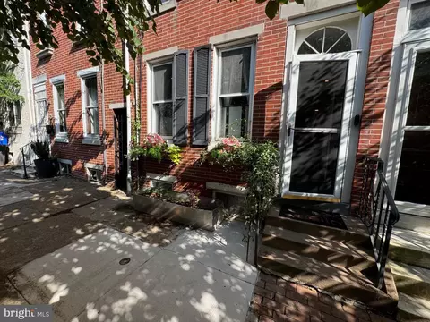 326 E Thompson St, Philadelphia, PA 19125