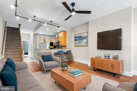 448 Olive St, Philadelphia, PA 19123