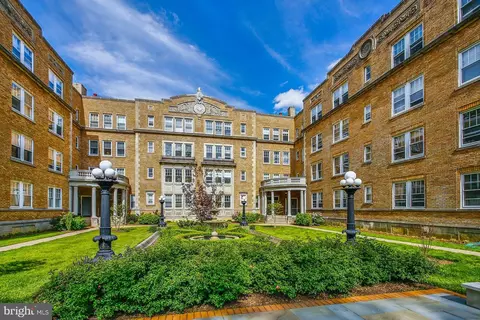 6655 Mccallum St #212, Philadelphia, PA 19119