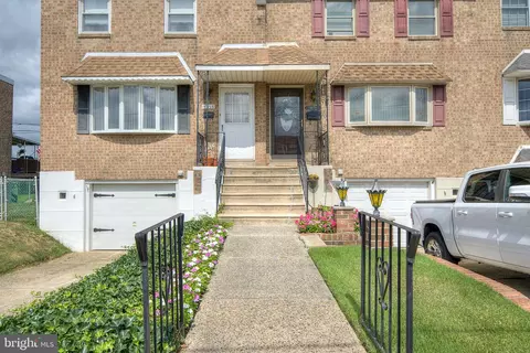 10216 W Keswick Rd, Philadelphia, PA 19114