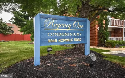9945 49 Norwalk Rd #17B, Philadelphia, PA 19115