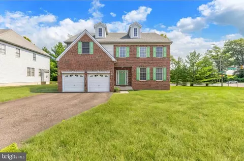 309 Par Dr, Philadelphia, PA 19115