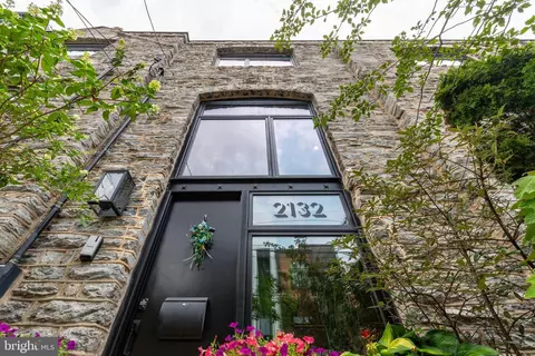 2132 E Firth St, Philadelphia, PA 19125