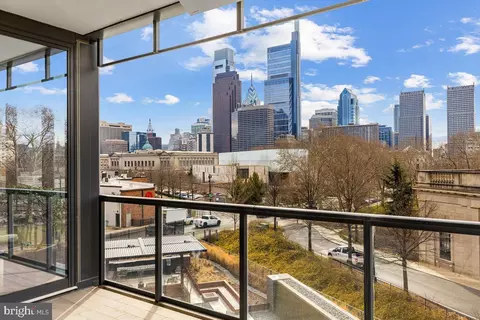 2100 Hamilton St #3B, Philadelphia, PA 19130