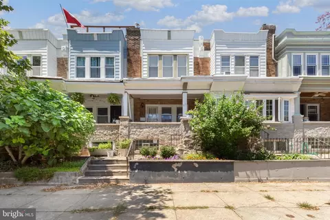 856 Corinthian Ave, Philadelphia, PA 19130