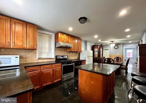 2558 A St, Philadelphia, PA 19125