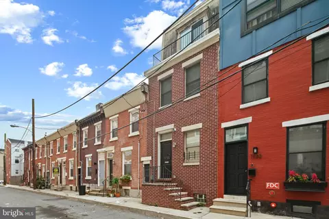 1735 Sepviva St, Philadelphia, PA 19125
