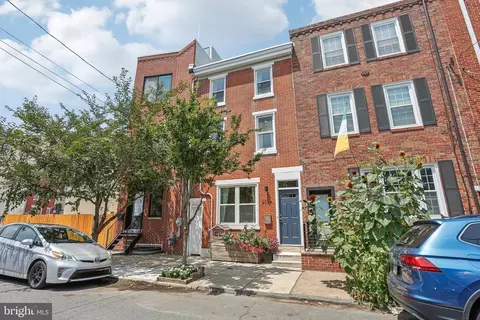 2004 Tulip St, Philadelphia, PA 19125
