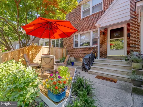 8041 Winston Rd, Philadelphia, PA 19118
