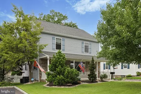 3156 Stamford St, Philadelphia, PA 19136