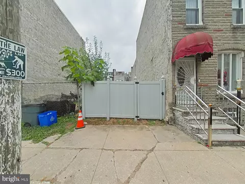 2516 Turner St, Philadelphia, PA 19121