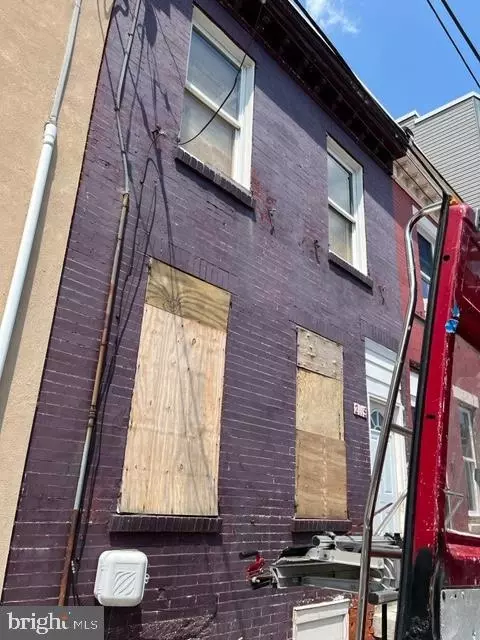 2115 W Seybert St, Philadelphia, PA 19121
