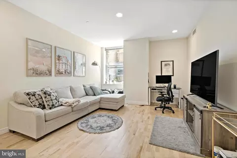 1600 18 Arch St #1502, Philadelphia, PA 19103