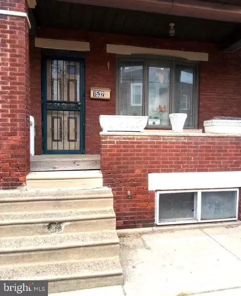 1532 S Myrtlewood St, Philadelphia, PA 19146